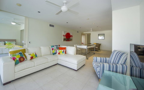 Blue On Blue Apartment 912 - Holiday Cairns 7