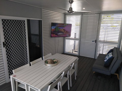 Magnetic Island Guest House - Holiday Cairns 1