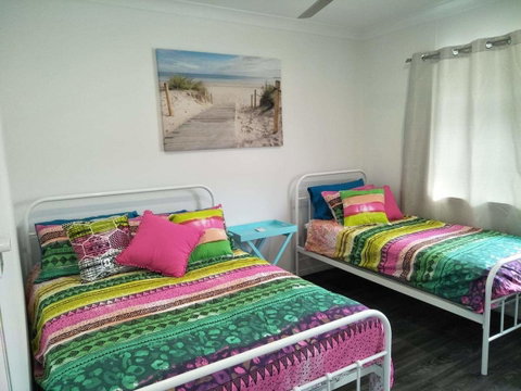 Magnetic Island Guest House - Holiday Cairns 16