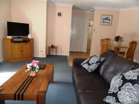 Sylvan Beach Resort - Holiday Cairns 24