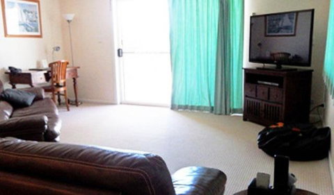 Sylvan Beach Resort - Holiday Cairns 23