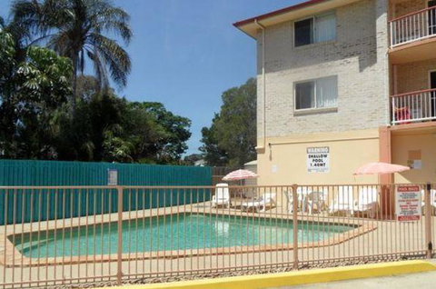 Sylvan Beach Resort - Holiday Cairns 12