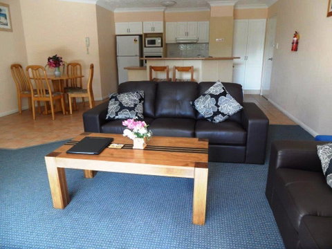Sylvan Beach Resort - Holiday Cairns 25
