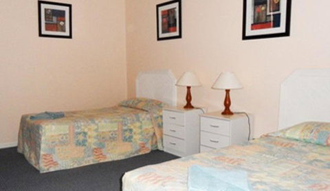 Sylvan Beach Resort - Holiday Cairns 17