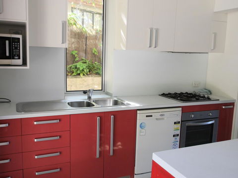 A AAA C-SHACK - Holiday Cairns 11