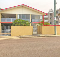 'Mooring Two Upstairs' 23 Shoal Bay Rd - Stunning views WIFI Air Conditioning and Boat Parking - Holiday Cairns