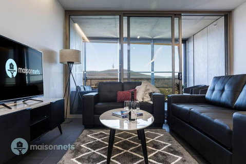 1 Bedroom Apt With Parking Walk To ANU - Holiday Cairns 0