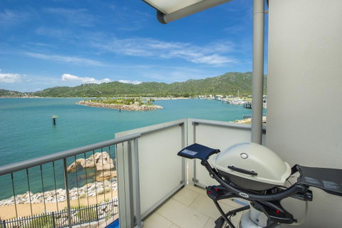 1 Bright Point Apartment 2305 - Holiday Cairns 2
