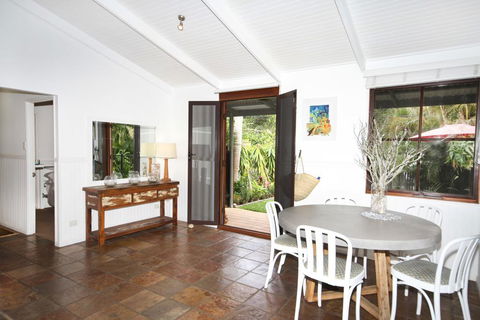 1/121 Park Crescent, Coolum Beach - Holiday Cairns 2