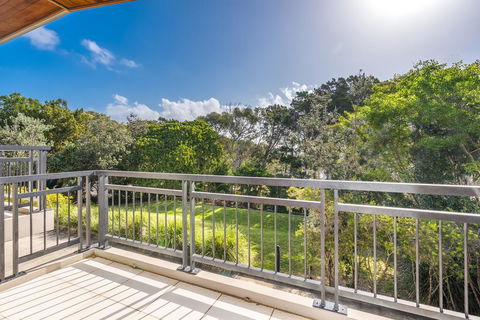 1/22 Mahogany Drive - Beach House 1 @ Vue - Holiday Cairns 2