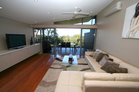 1/22 Mahogany Drive - Beach House 1 @ Vue - Holiday Cairns 3