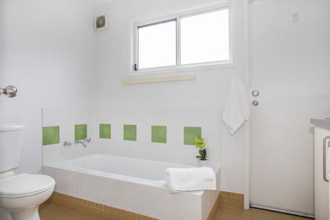 1/31 Ocean Street - A Relaxing Coastal Retreat - Holiday Cairns 1