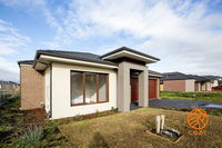 Book Cranbourne West Accommodation Vacations Holiday Cairns Holiday Cairns