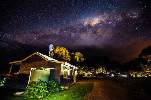 12 Apostles Cottages - Holiday Cairns 0