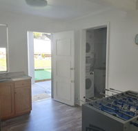 12 Cooloola Drive - Family home close to beach pet friendly - Holiday Cairns