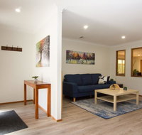 12 Mount Porepunkah Road - Holiday Cairns