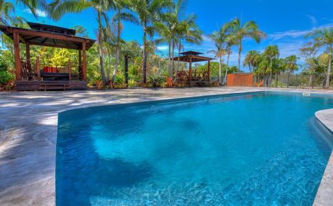 1770 Getaway - Holiday Cairns 2