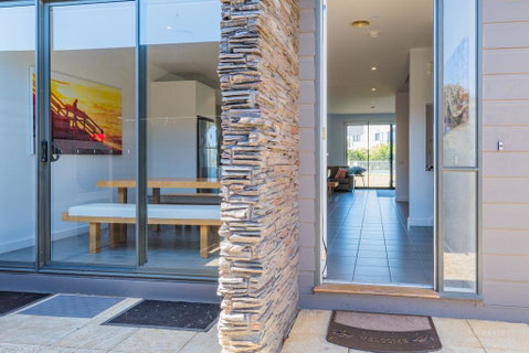 19 Coast Drive - Holiday Cairns 3