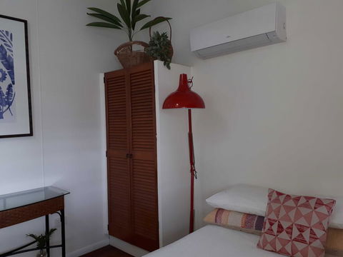 19 Grimshaw - Holiday Cairns 3