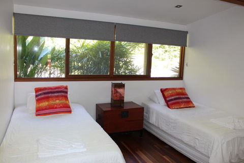 194 Balraith Lane Ewingsdale - Harika - Holiday Cairns 3
