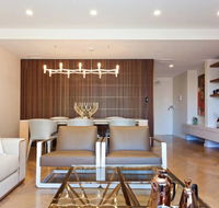 2 Bed Sydney Executive Apt Close to City - Holiday Cairns