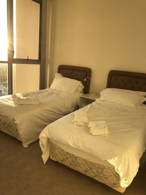 2 Bedroom High Rise Apartment - Holiday Cairns 3