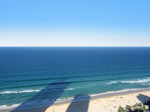 2 Bedroom Ocean View 27 Floors Above H-Residences - Holiday Cairns 3