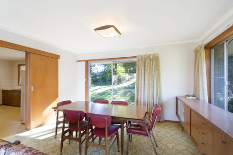 2 Water Crescent - Retro Haven - Holiday Cairns 2