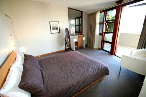 2/21-25 Fletcher Street - Casablanca At Bogarts - Holiday Cairns 3