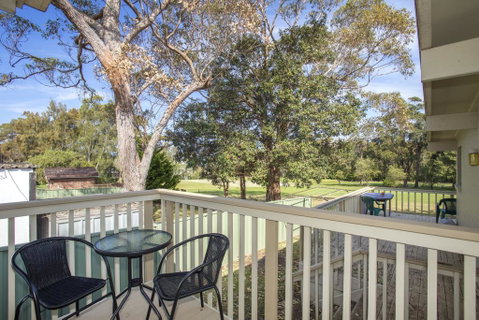 2/81 Clyde St - Villa De Golf At Mollymook - Holiday Cairns 1