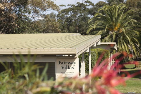 2/81 Clyde St - Villa De Golf At Mollymook - Holiday Cairns 3
