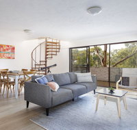 20 Booneroo - Walk To The Beach - Holiday Cairns