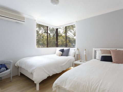20 Booneroo - Walk To The Beach - Holiday Cairns 3