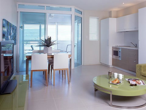 201 Lake Street - Holiday Cairns 3