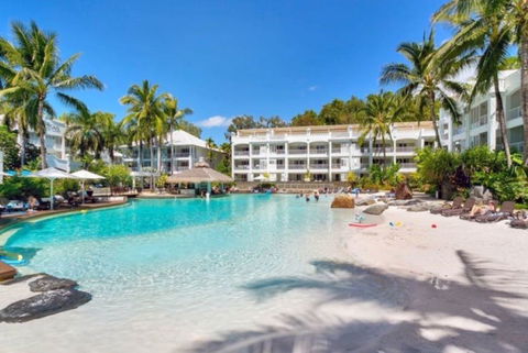 2121 BEACH CLUB - Holiday Cairns 3