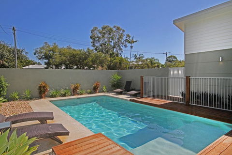 22 Sorrento Avenue, Coolum Beach - Linen Supplied PET FRIENDLY - 500 BOND - Holiday Cairns 0