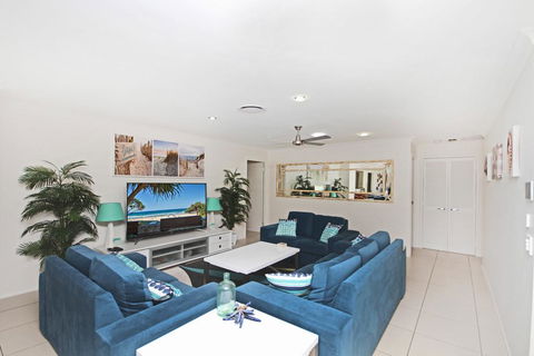 22 Sorrento Avenue, Coolum Beach - Linen Supplied PET FRIENDLY - 500 BOND - Holiday Cairns 1