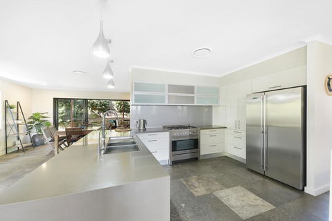 250 David Low Way, Peregian Beach - Holiday Cairns 1