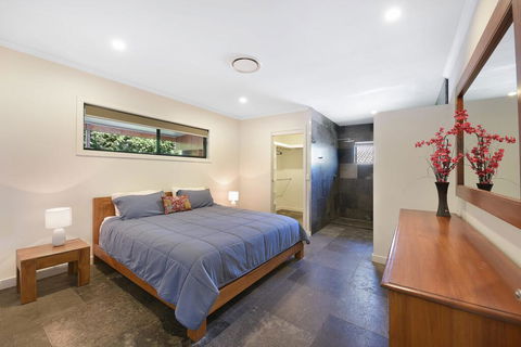 250 David Low Way, Peregian Beach - Holiday Cairns 2