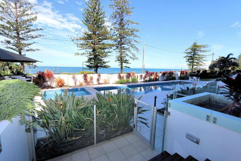 C Bargara Unit 101 - Holiday Cairns 0