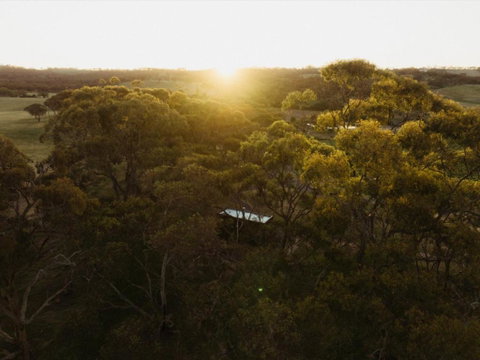 CABN Clare Valley - Holiday Cairns 4