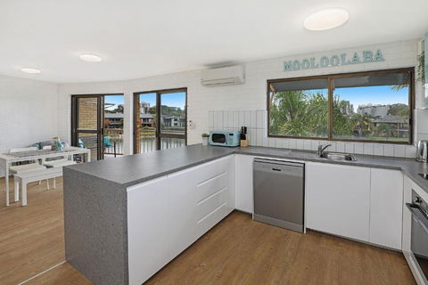 CANAL7-ON THE MOOLOOLABA CANAL! - Holiday Cairns 1