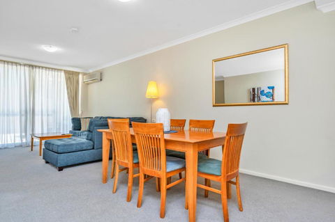 C Mandurah Apartment Resort - Holiday Cairns 2