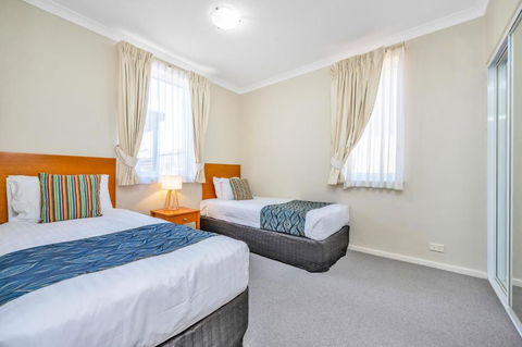 C Mandurah Apartment Resort - Holiday Cairns 3