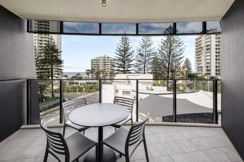 CASSA VUE - Cozy Apartments Managed By The Cassa - Holiday Cairns 2