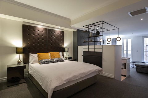 CBD Executive Apartment Right By The Harbour - Holiday Cairns 0