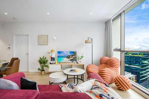 CBD Sweet 3Br ChinaTown ICC & Parking & Firework - Holiday Cairns 1