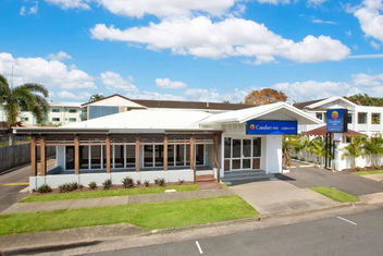 Comfort Inn Cairns City with Holiday Cairns