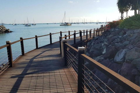 DAYDREAMING Airlie Beach, Water Views & Only 200m To Boardwalk. - Holiday Cairns 1