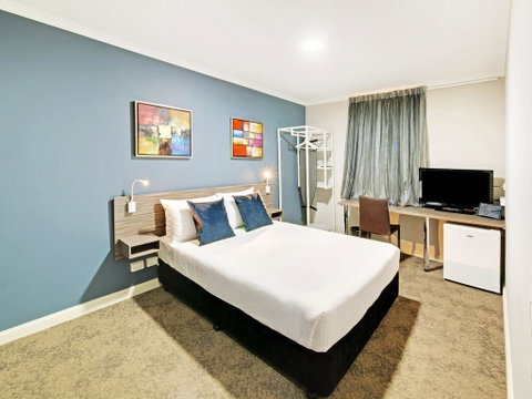 28 Hotel - Holiday Cairns 3